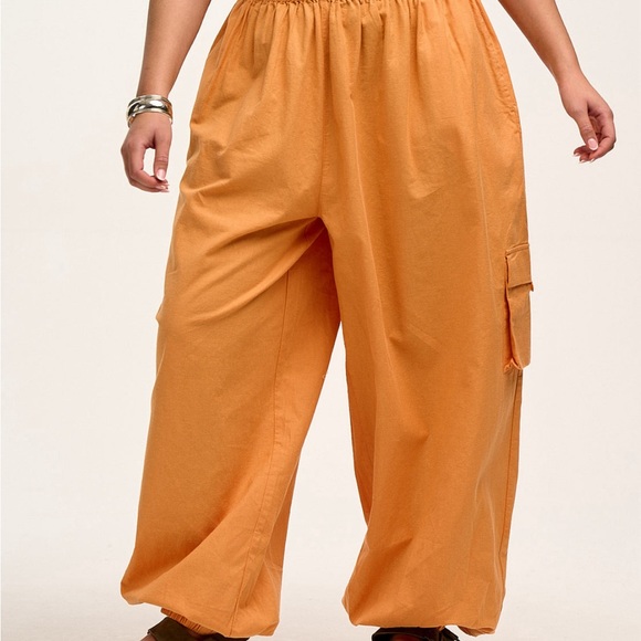Lucy & Yak Larson Joggers Rumi Trousers - Picture 5 of 5